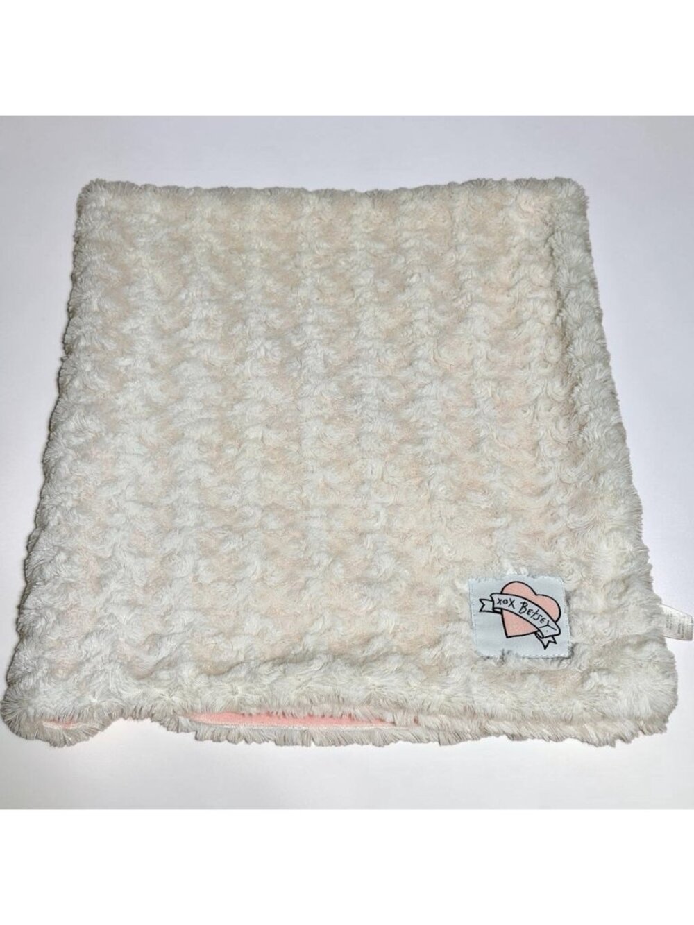 Betsey Johnson White Rosette Swirl Pink Heart XOX Plush Baby Blanket